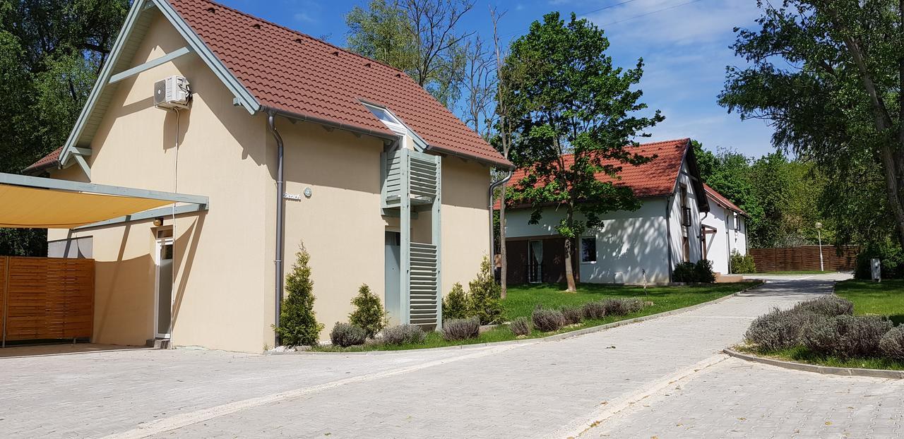 Kenese-völgye Villahotel Balatonkenese Kültér fotó